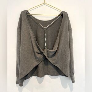 VENUS Pearl Open Back Gray Sweater Size Medium